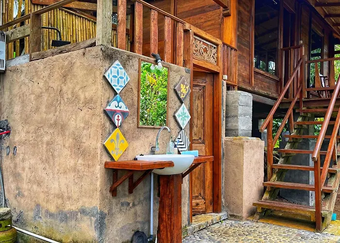 Gempinis Coffee Shop And Villa Blimbing (Bali)