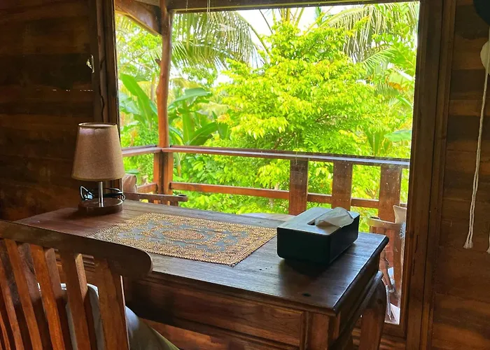 Gempinis Coffee Shop And Blimbing (Bali)